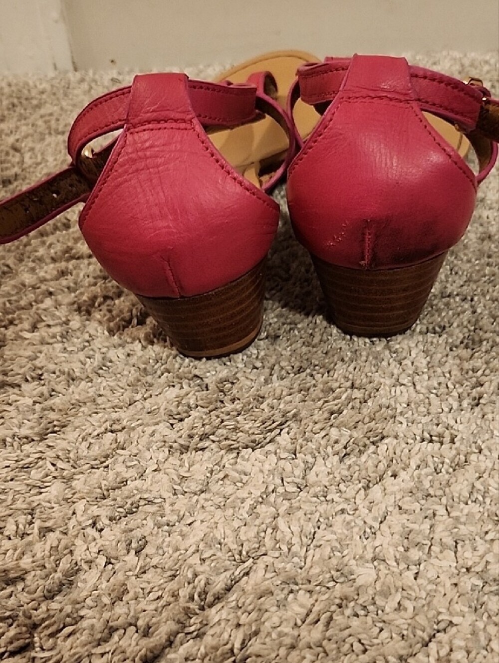 COACH Hot Pink Fuschia Leather T-Strap Sandals with Gold Turn-Lock - Picture 5 of 5